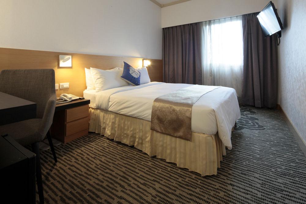Lincoln Hotel تاينان المظهر الخارجي الصورة