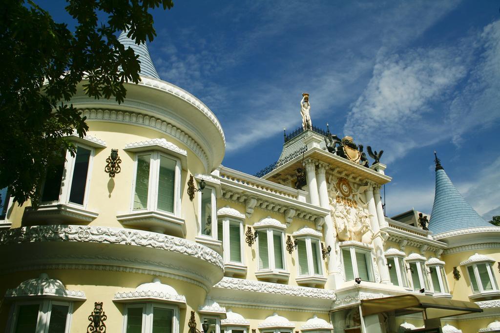 Lincoln Hotel تاينان المظهر الخارجي الصورة