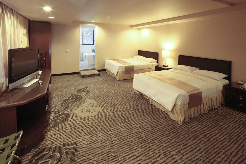 Lincoln Hotel تاينان المظهر الخارجي الصورة