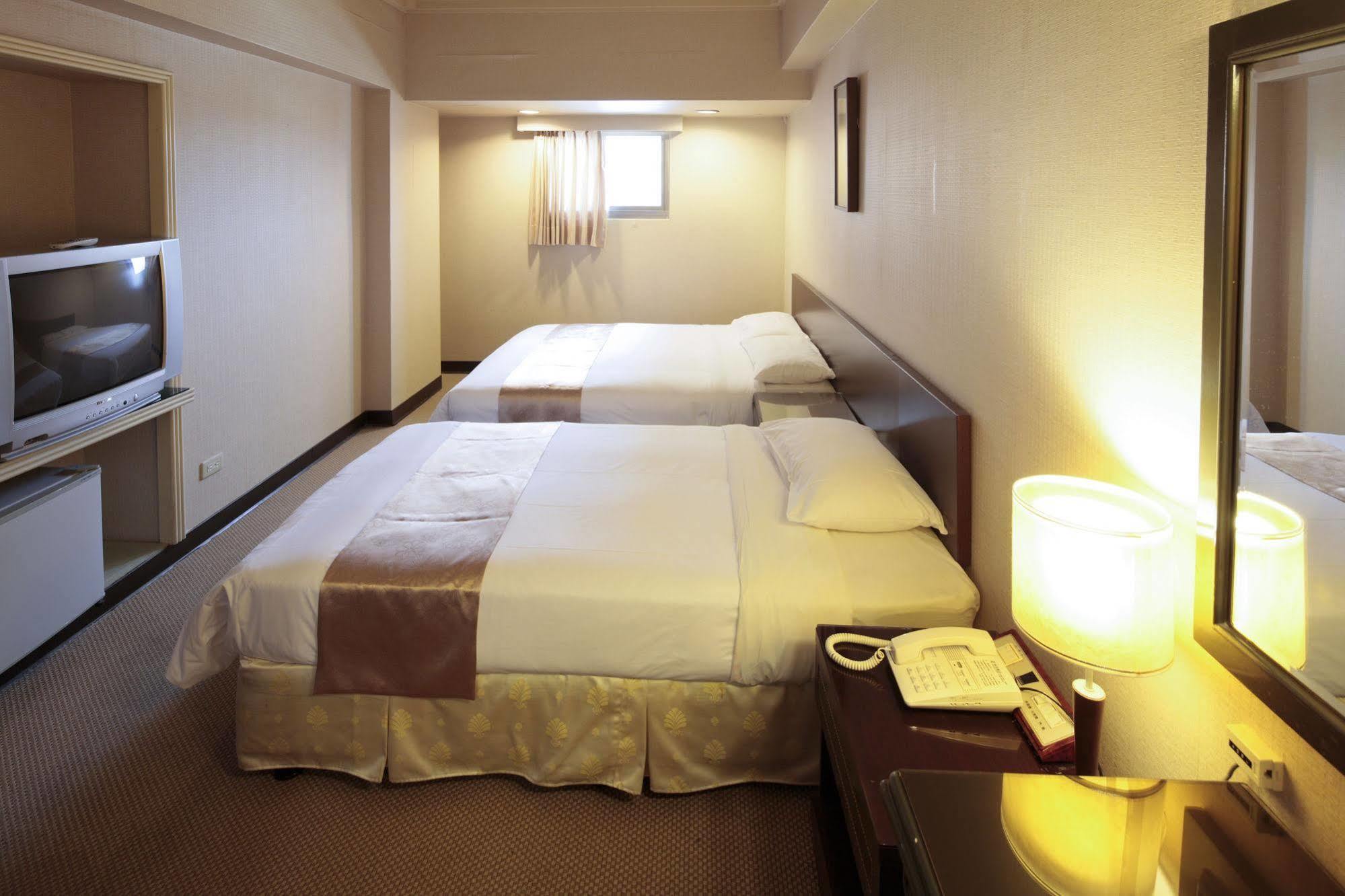 Lincoln Hotel تاينان المظهر الخارجي الصورة