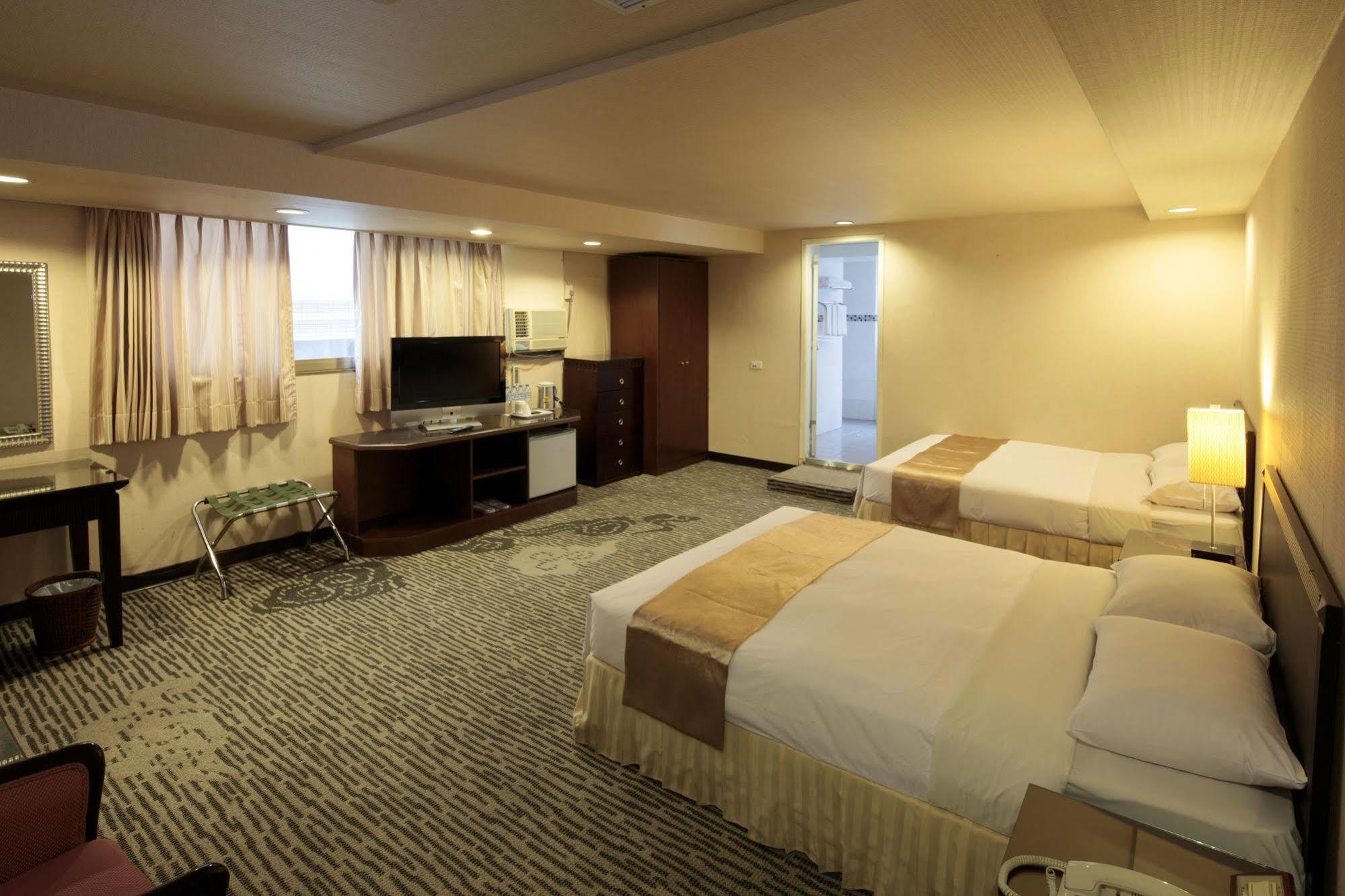 Lincoln Hotel تاينان المظهر الخارجي الصورة